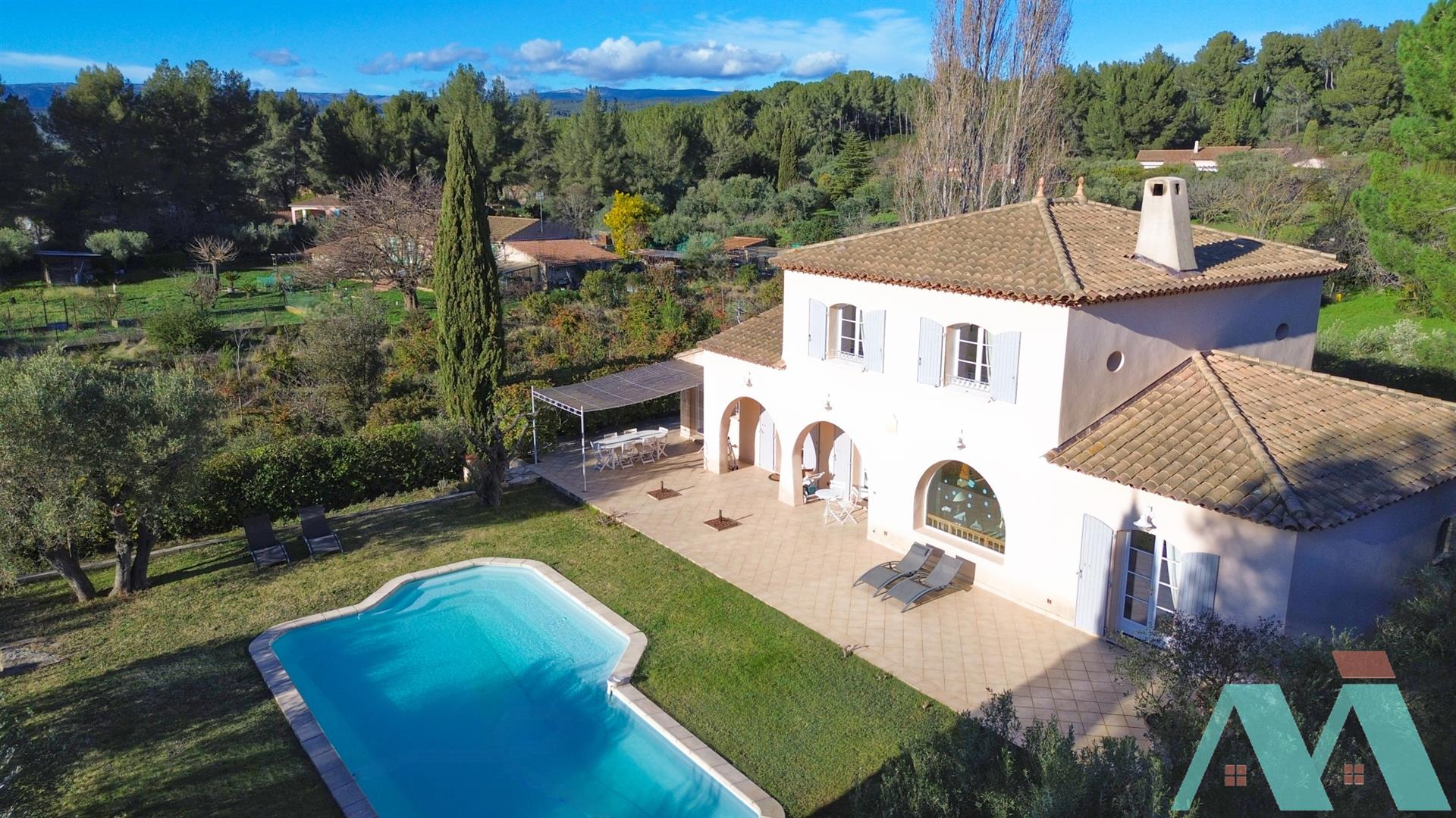 Maison à vendre, 185m², Le Beausset