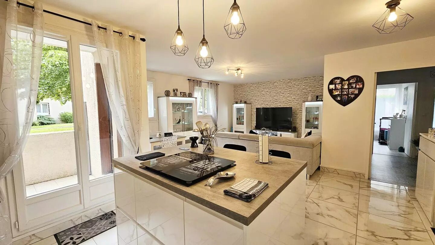 Appartement à vendre, 76m², Pontault-Combault