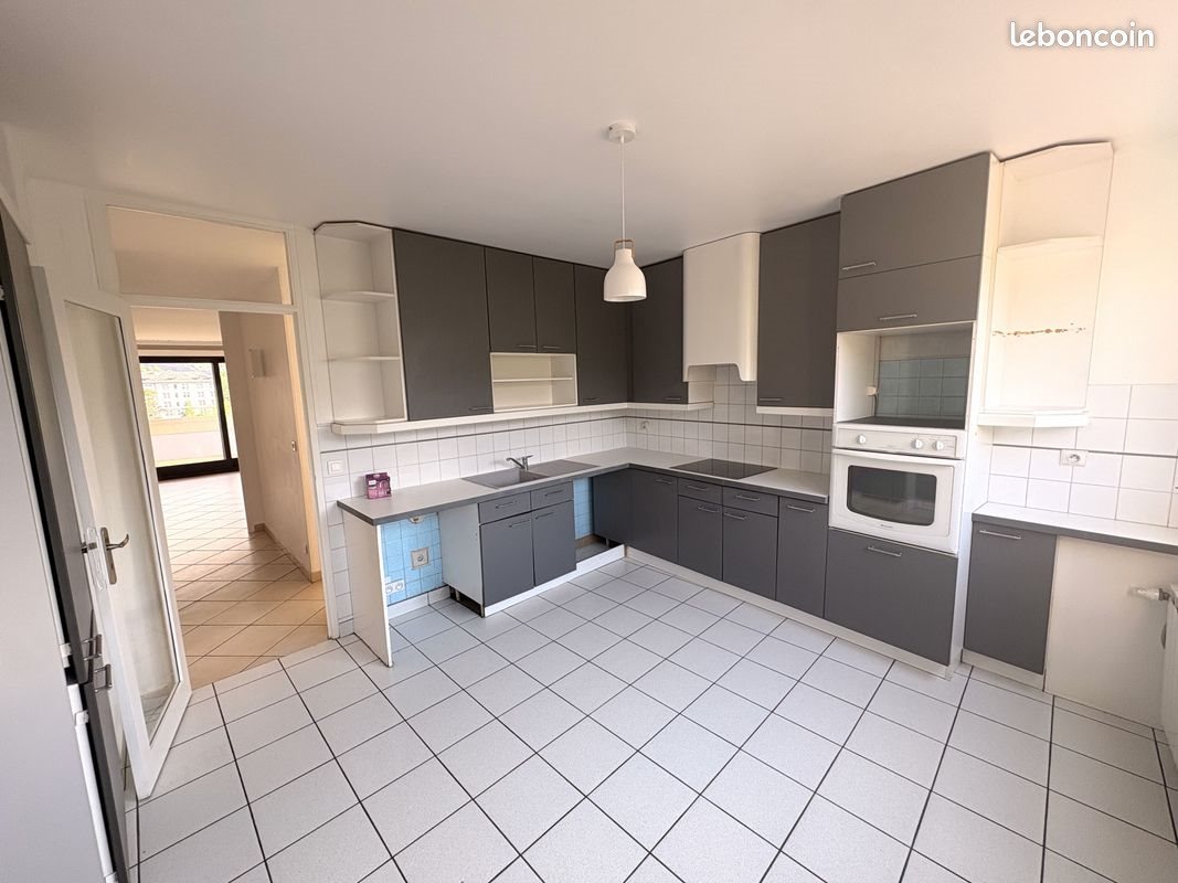 Appartement à vendre, 100m², Cluses