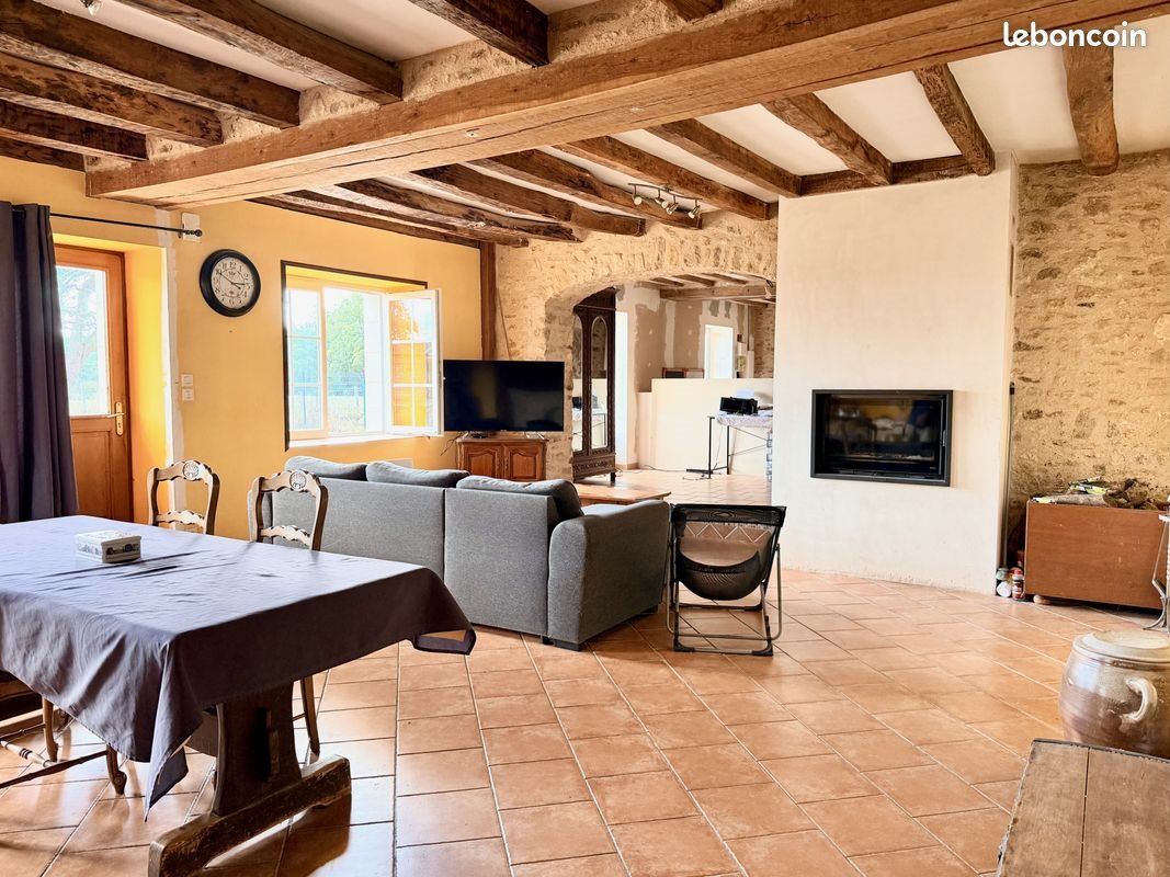 Maison à vendre, 137m², Huillé