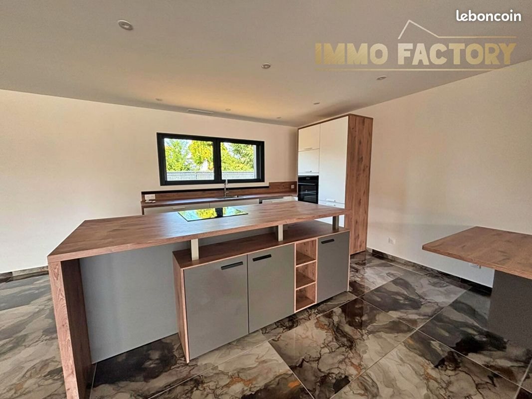 Maison à vendre, 125m², Saint-Alban-les-Eaux