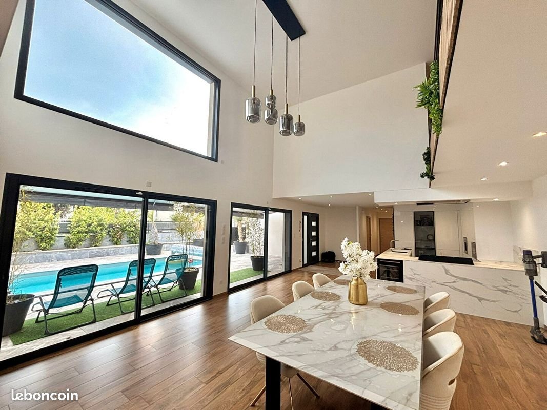 Maison à vendre, 220m², Roanne