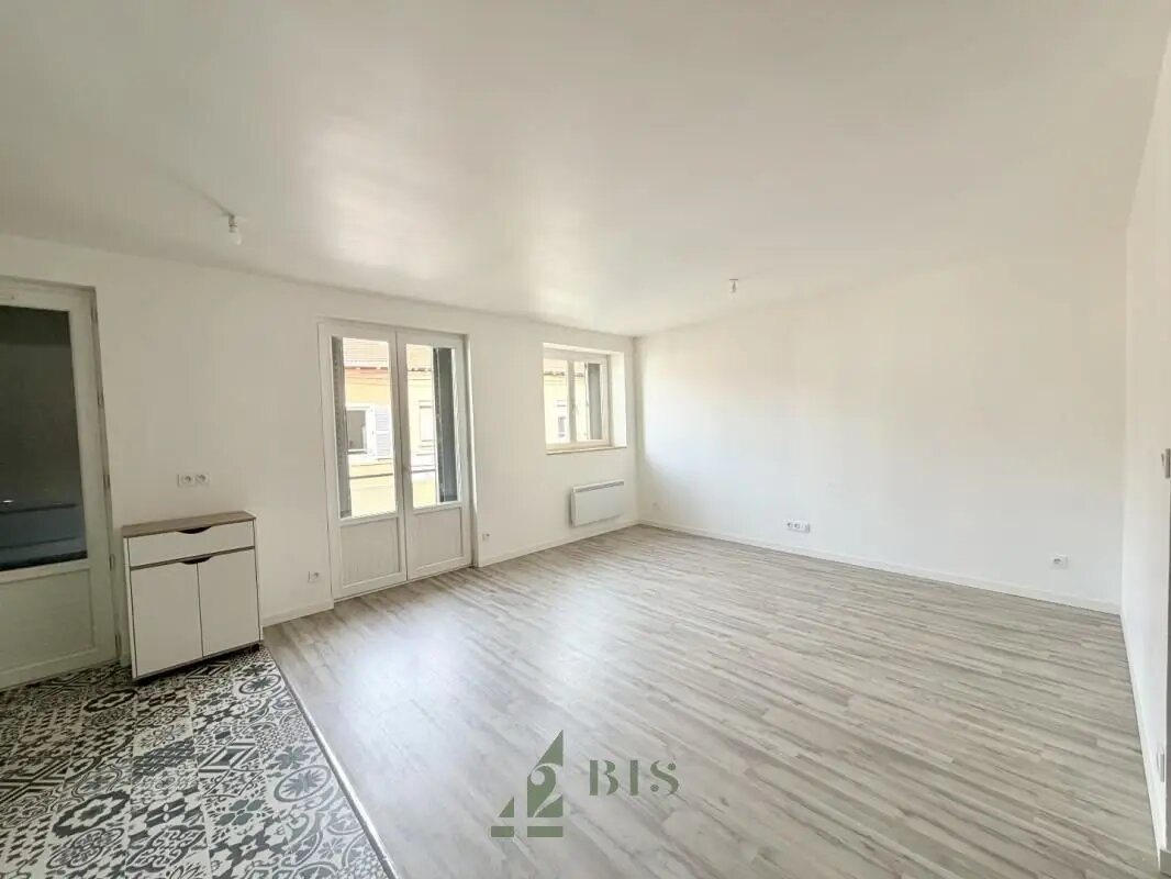 Appartement à louer, 66m², Roanne