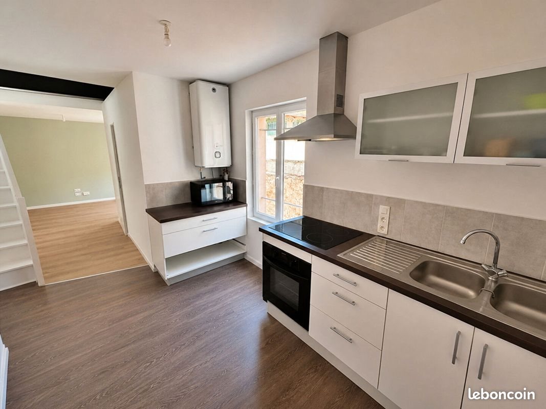Appartement à louer, 33m², Roanne