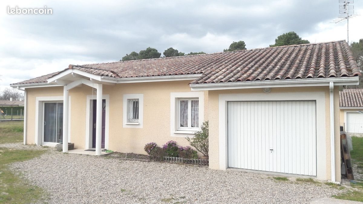 Maison à louer, 90m², Roaillan