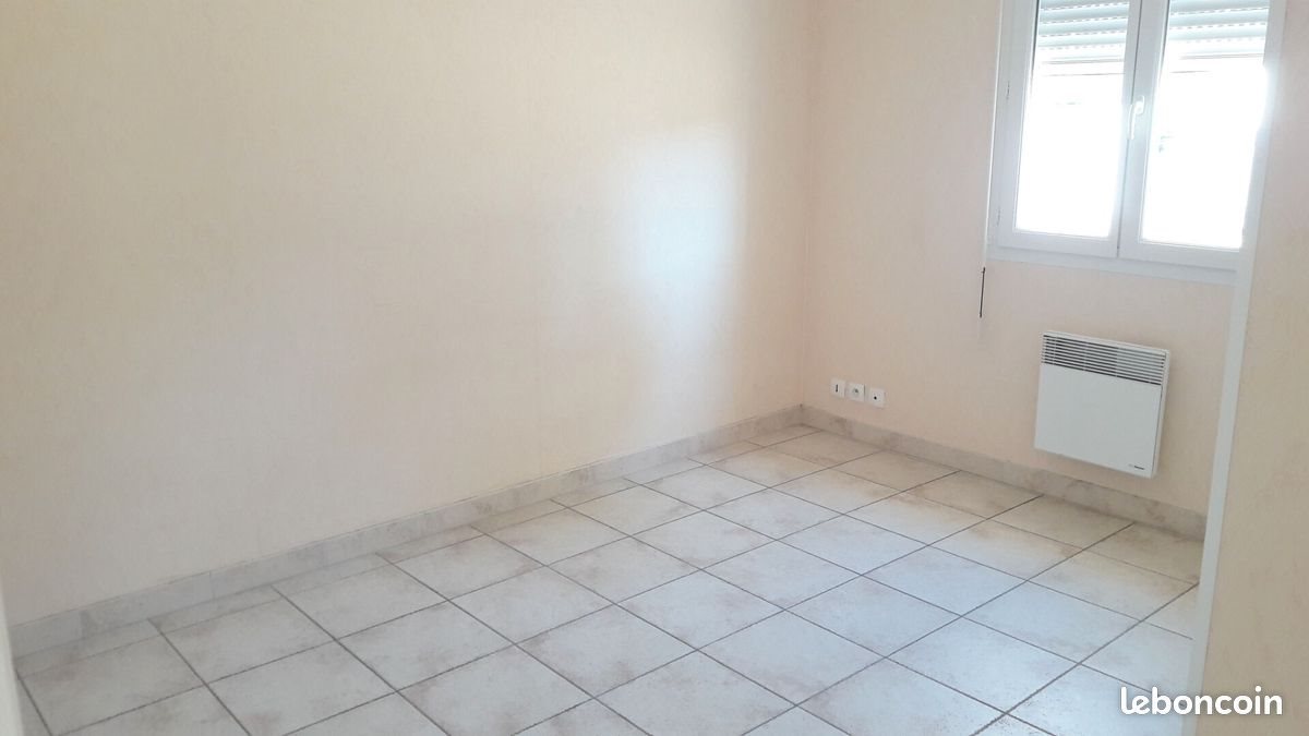 Maison à louer, 90m², Roaillan
