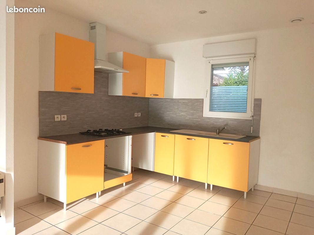 Maison à louer, 67m², Gornac