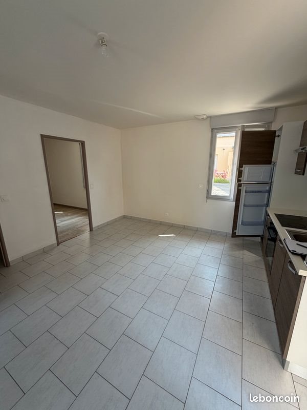 Appartement à louer, 37m², Cérans-Foulletourte
