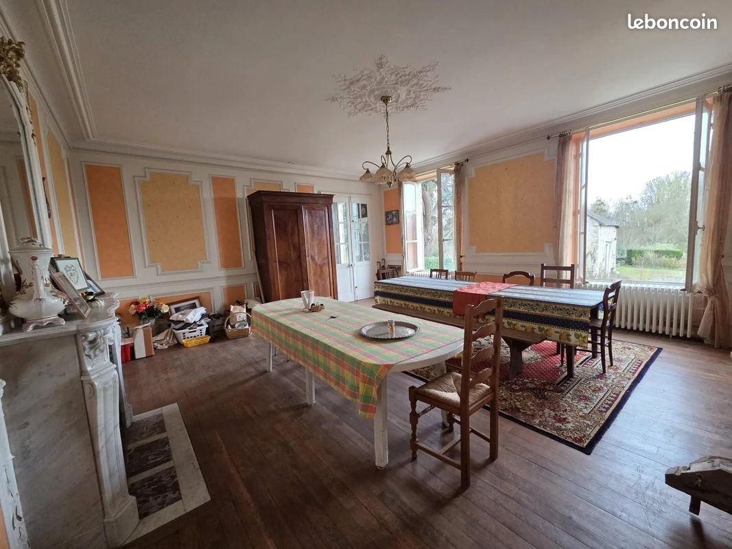 Maison à vendre, 977m², Tavers