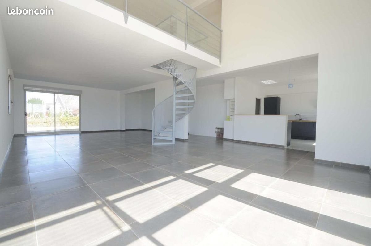 Maison à vendre, 211m², Cormery