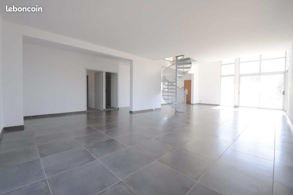 Maison à vendre, 211m², Cormery