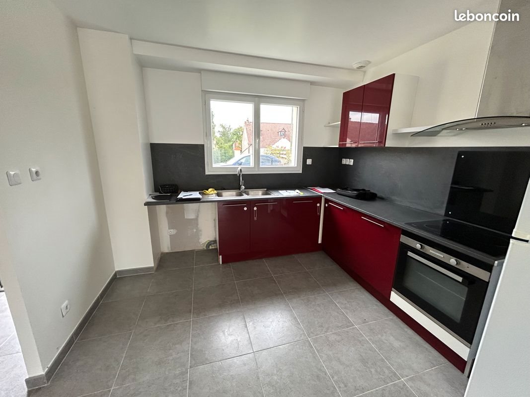 Maison à louer, 85m², Corquilleroy