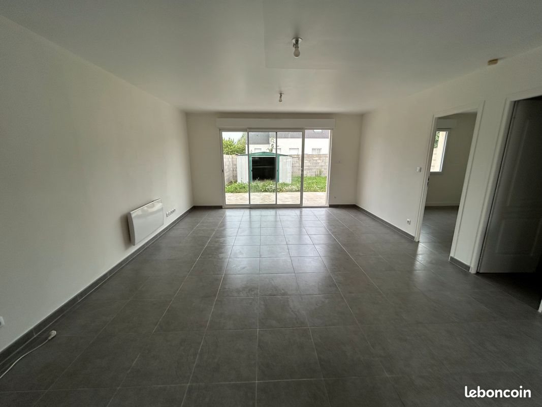 Maison à louer, 85m², Corquilleroy