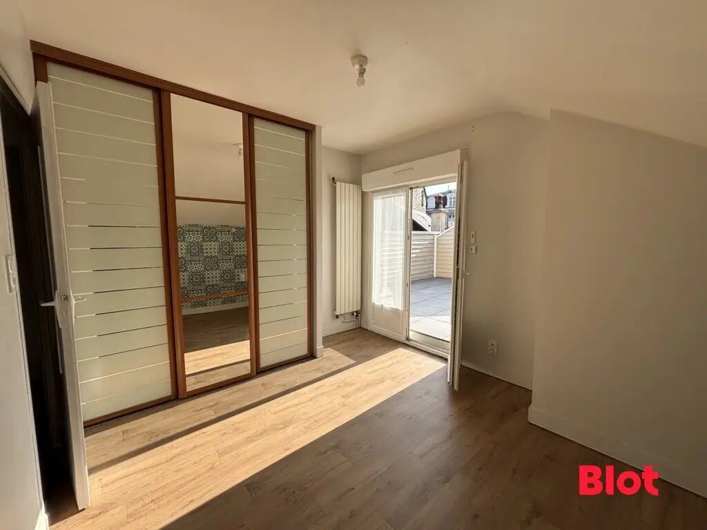 Maison à louer, 98m², Saint-Aubin-du-Cormier