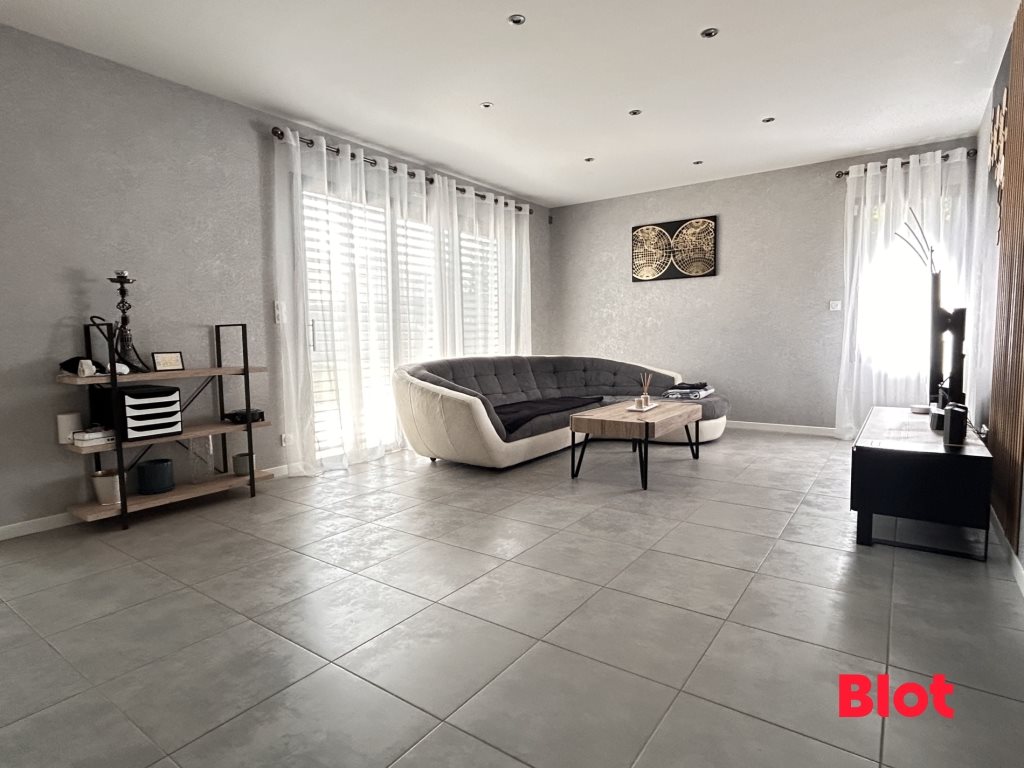 Maison à vendre, 133m², Chasné-sur-Illet