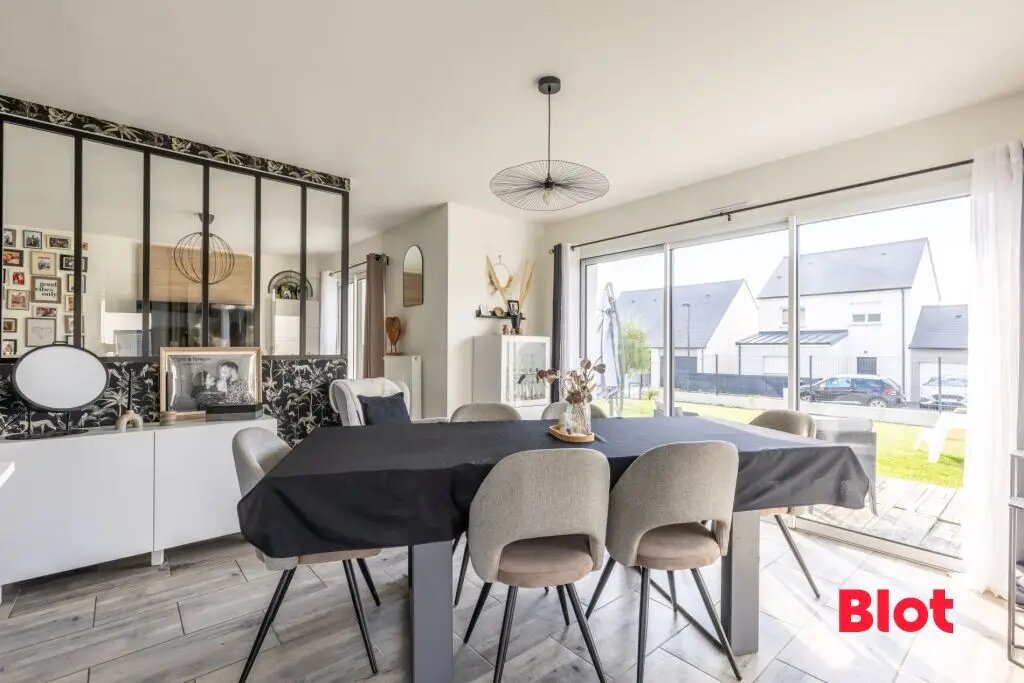 Maison à vendre, 101m², Saint-Aubin-du-Cormier