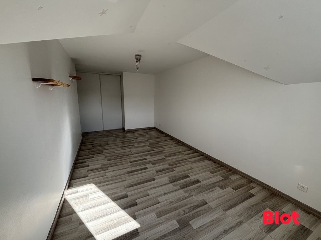 Appartement à louer, 73m², La Bouëxière