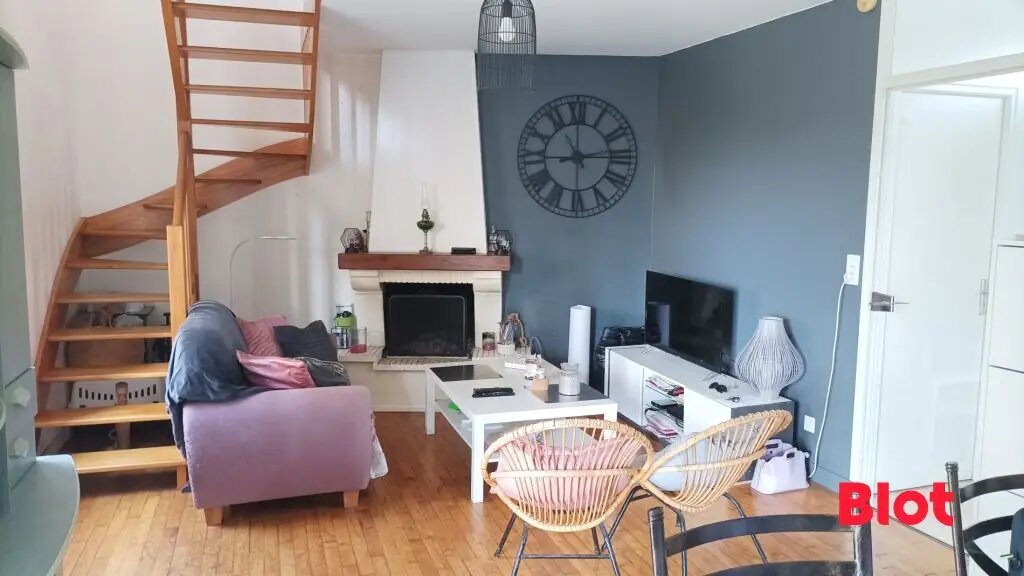 Maison à vendre, 71m², Dourdain