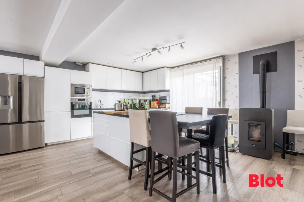 Maison à vendre, 138m², Liffré
