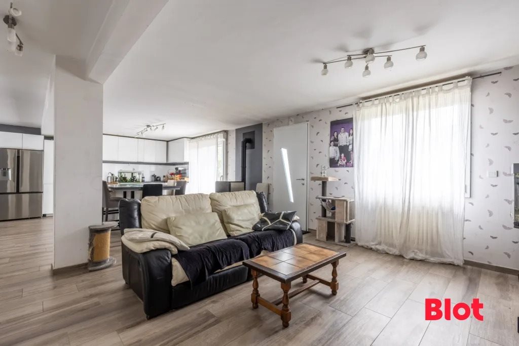 Maison à vendre, 138m², Liffré