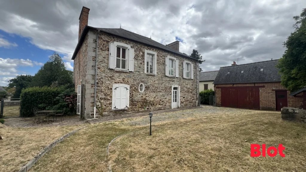 Maison à vendre, 242m², Saint-Aubin-d'Aubigné