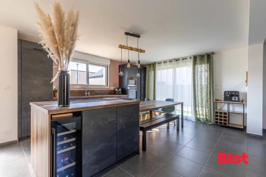 Maison à vendre, 142m², Liffré