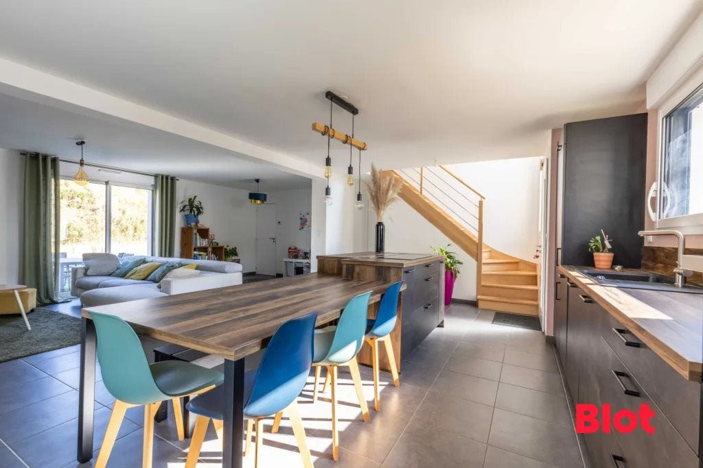 Maison à vendre, 142m², Liffré