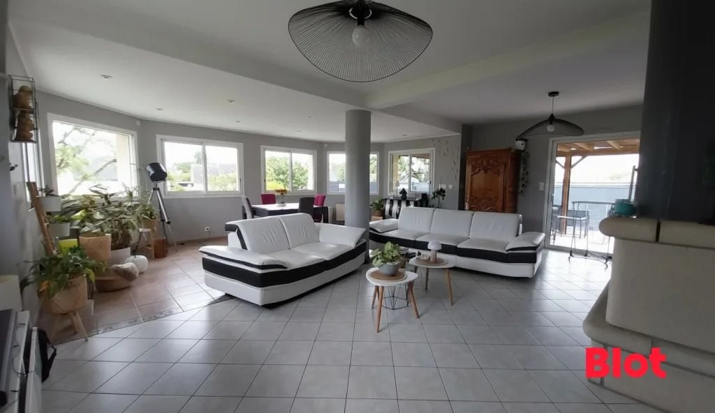 Maison à vendre, 151m², Sens-de-Bretagne