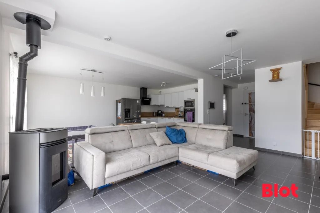 Maison à vendre, 110m², Chasné-sur-Illet