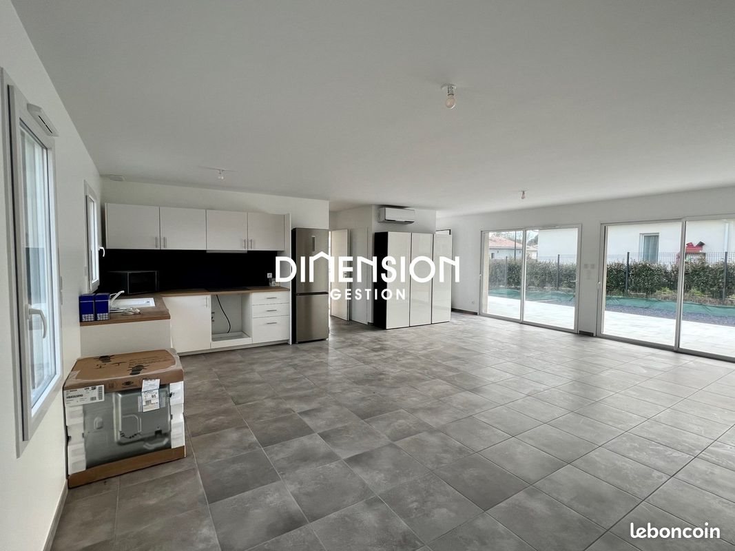 Maison à louer, 120m², Carignan-de-Bordeaux