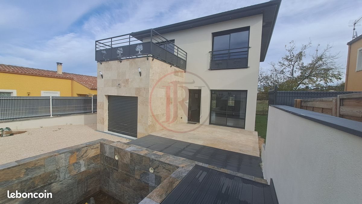 Maison à vendre, 118m², Saint-Privat-des-Vieux