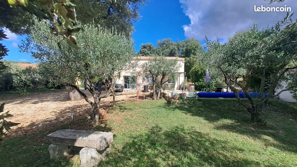 Maison à vendre, 115m², Saint-Privat-des-Vieux