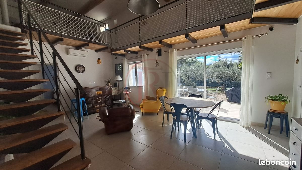 Maison à vendre, 115m², Saint-Privat-des-Vieux
