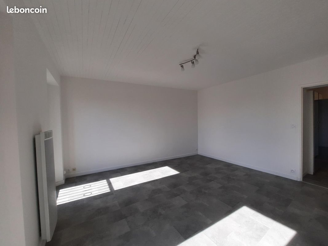 Appartement à louer, 48m², La Farlède