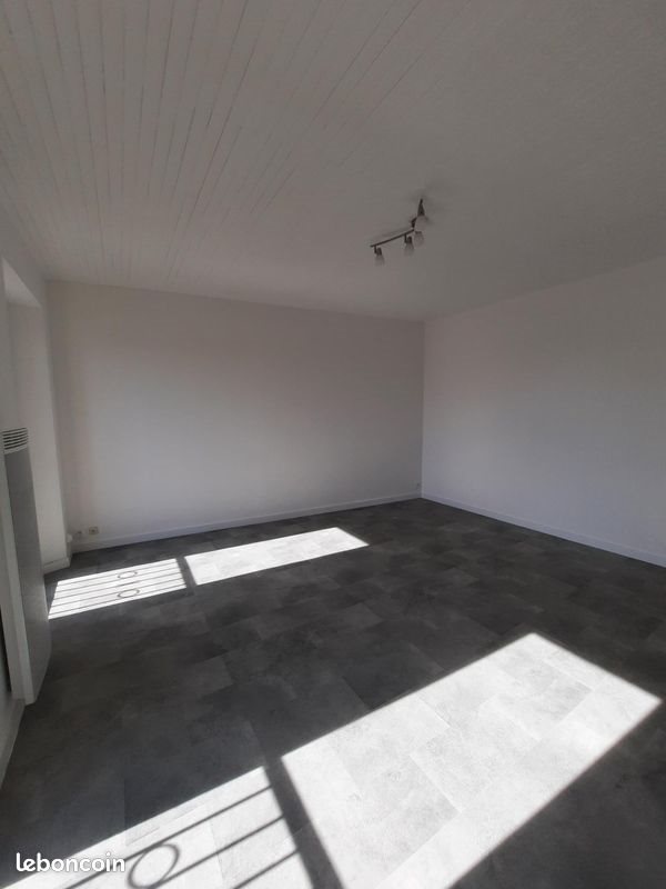 Appartement à louer, 48m², La Farlède