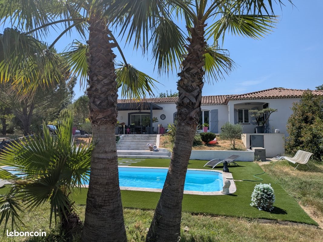 Maison à vendre, 170m², Méounes-lès-Montrieux
