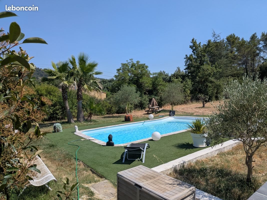 Maison à vendre, 170m², Méounes-lès-Montrieux