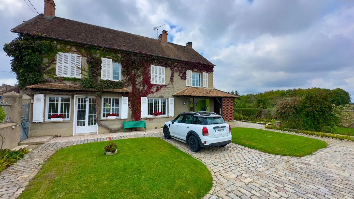 Maison à vendre, 200m², Bransles