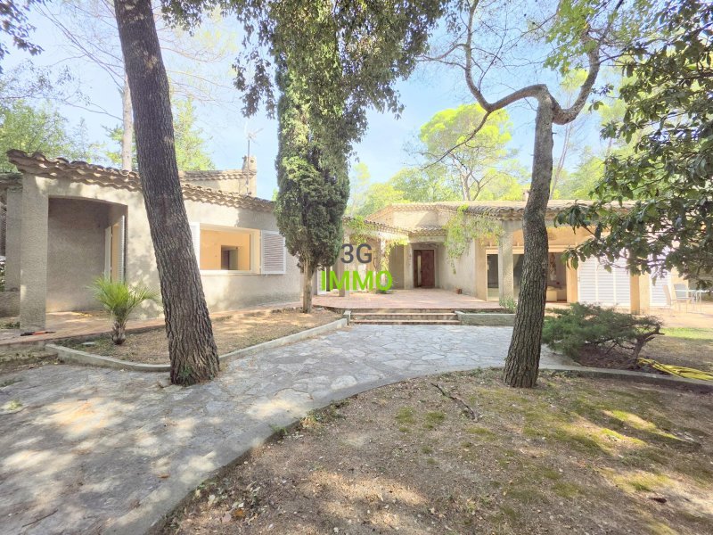 Maison à vendre, 4m², Nîmes