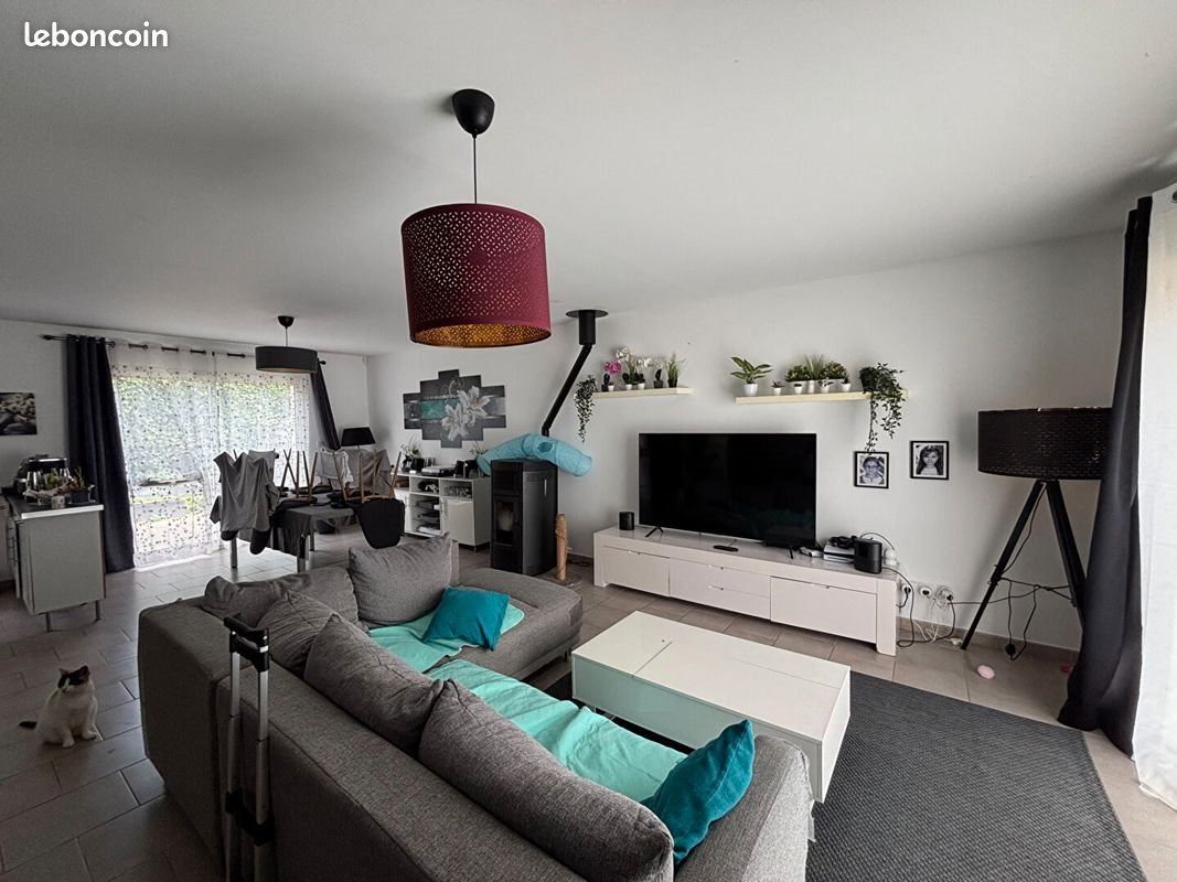 Maison à louer, 95m², Bourg-Achard