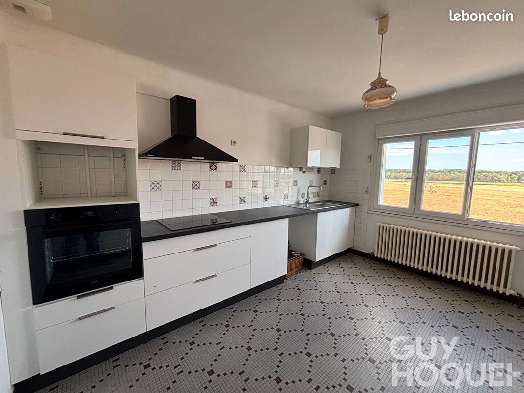 Maison à louer, 83m², Saint-Hilaire-sur-Yerre