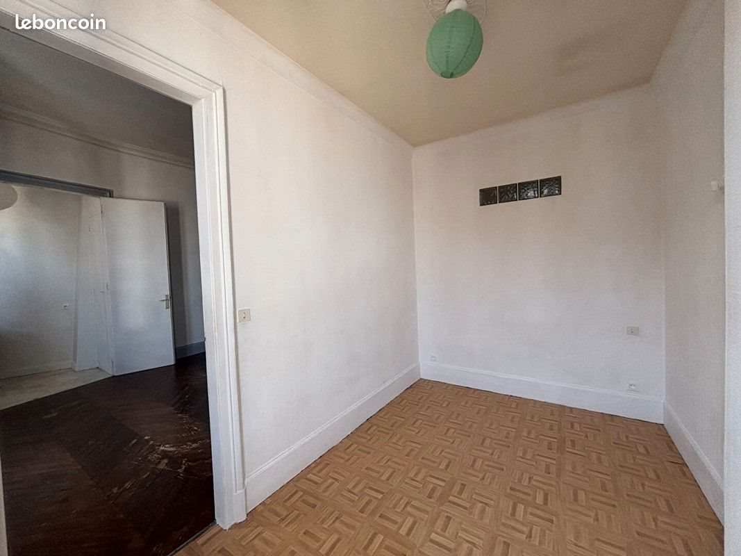 Appartement à louer, 47m², Elbeuf