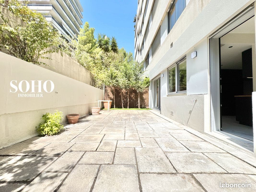 Appartement à louer, 120m², Marseille 8ème