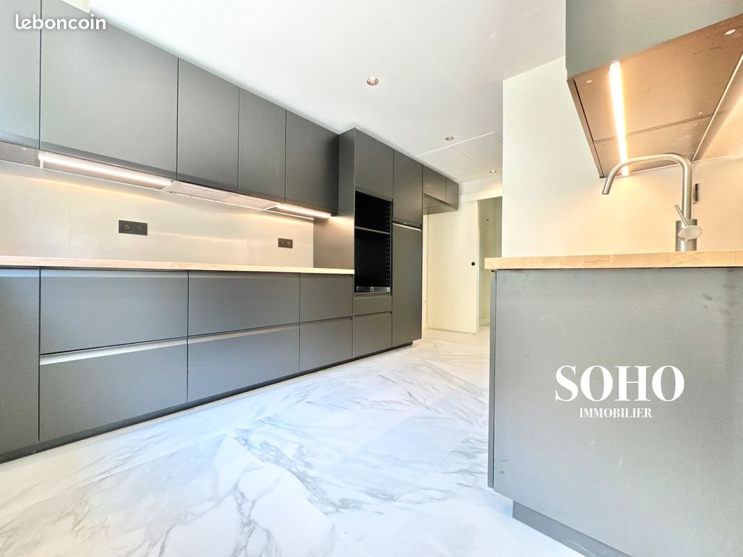 Appartement à louer, 120m², Marseille 8ème