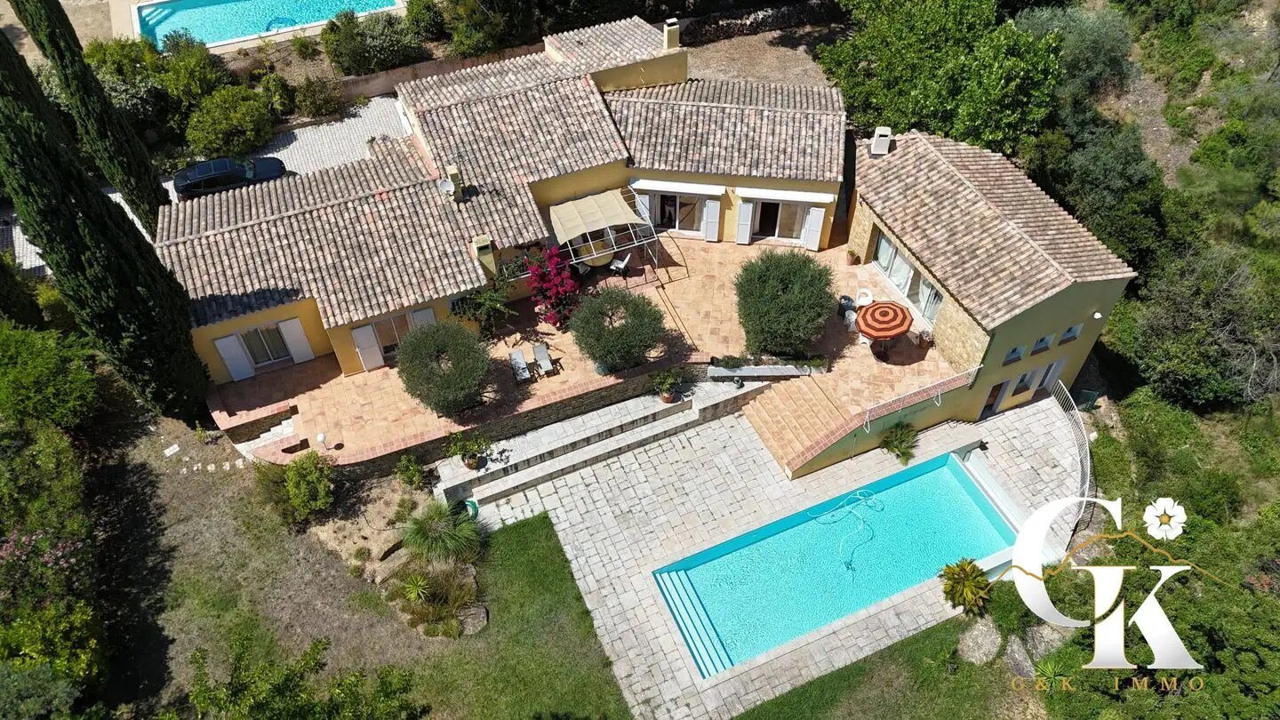Maison à vendre, 250m², Saint-Cyr-sur-Mer