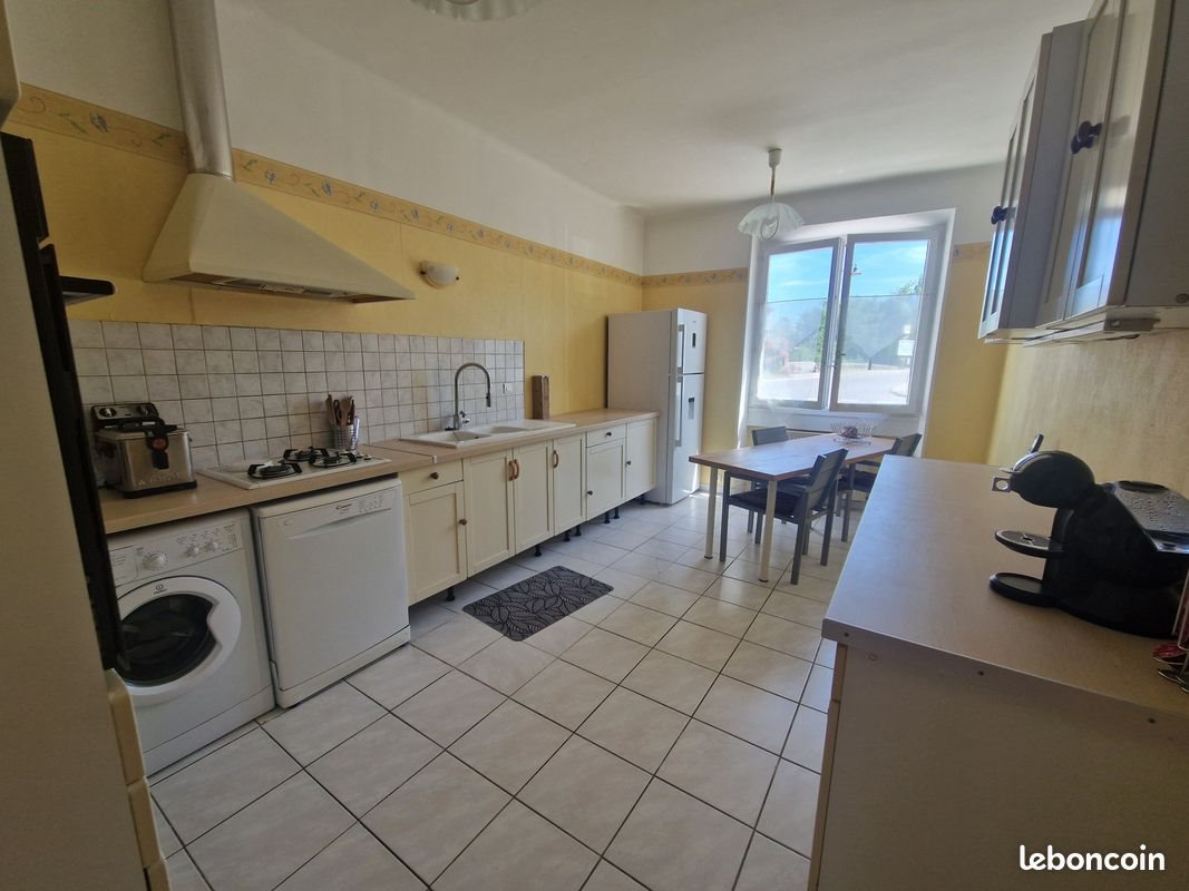 Maison à vendre, 172m², Beauchastel