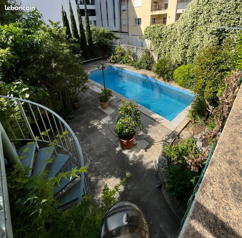 Maison à vendre, 320m², Nîmes