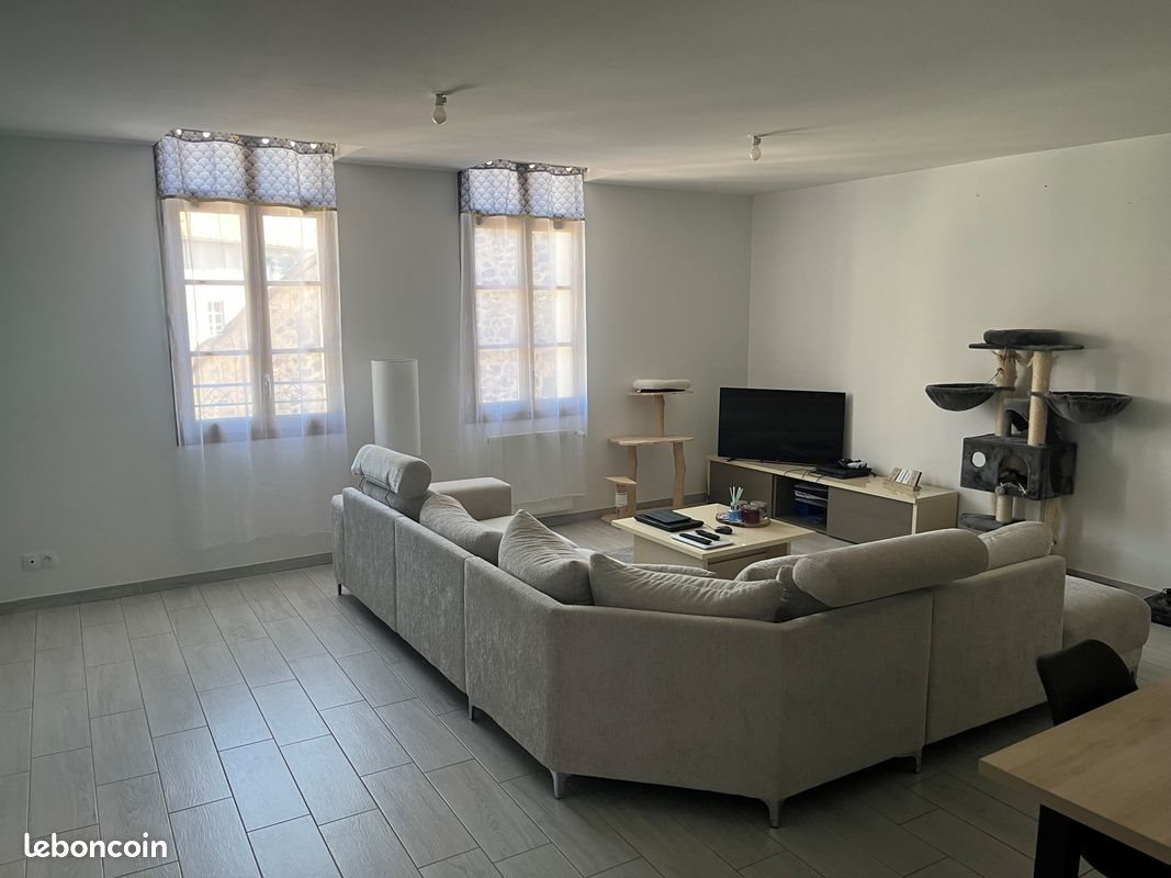 Appartement à louer, 79m², Aurillac