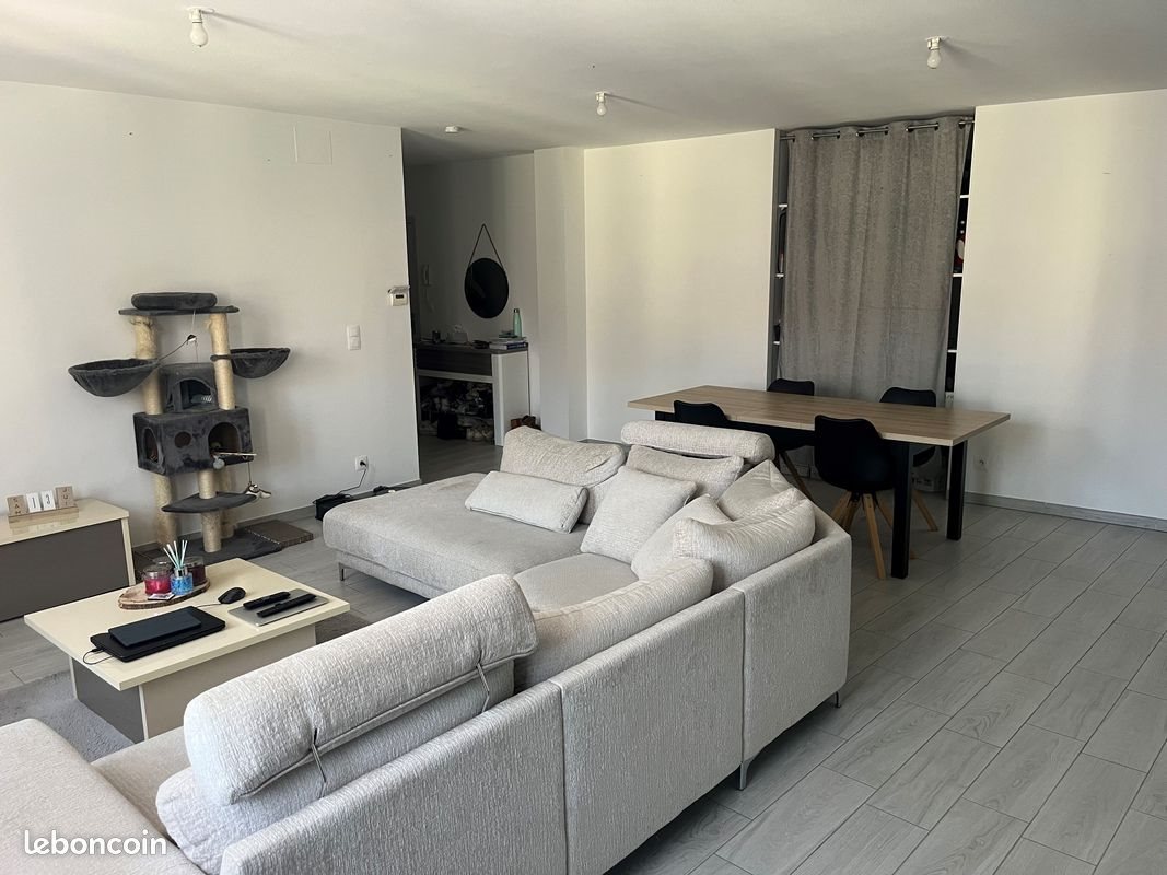 Appartement à louer, 79m², Aurillac