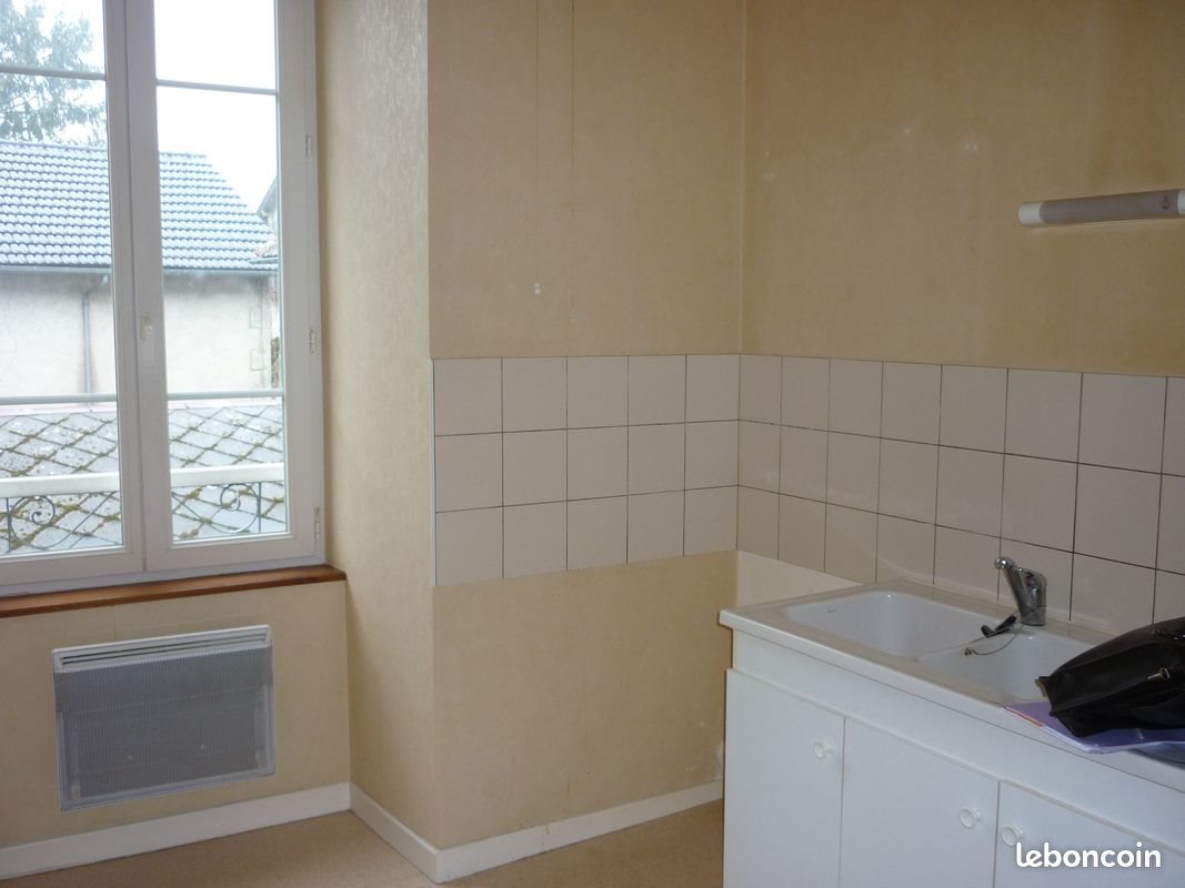 Appartement à louer, 45m², Saint-Mamet-la-Salvetat
